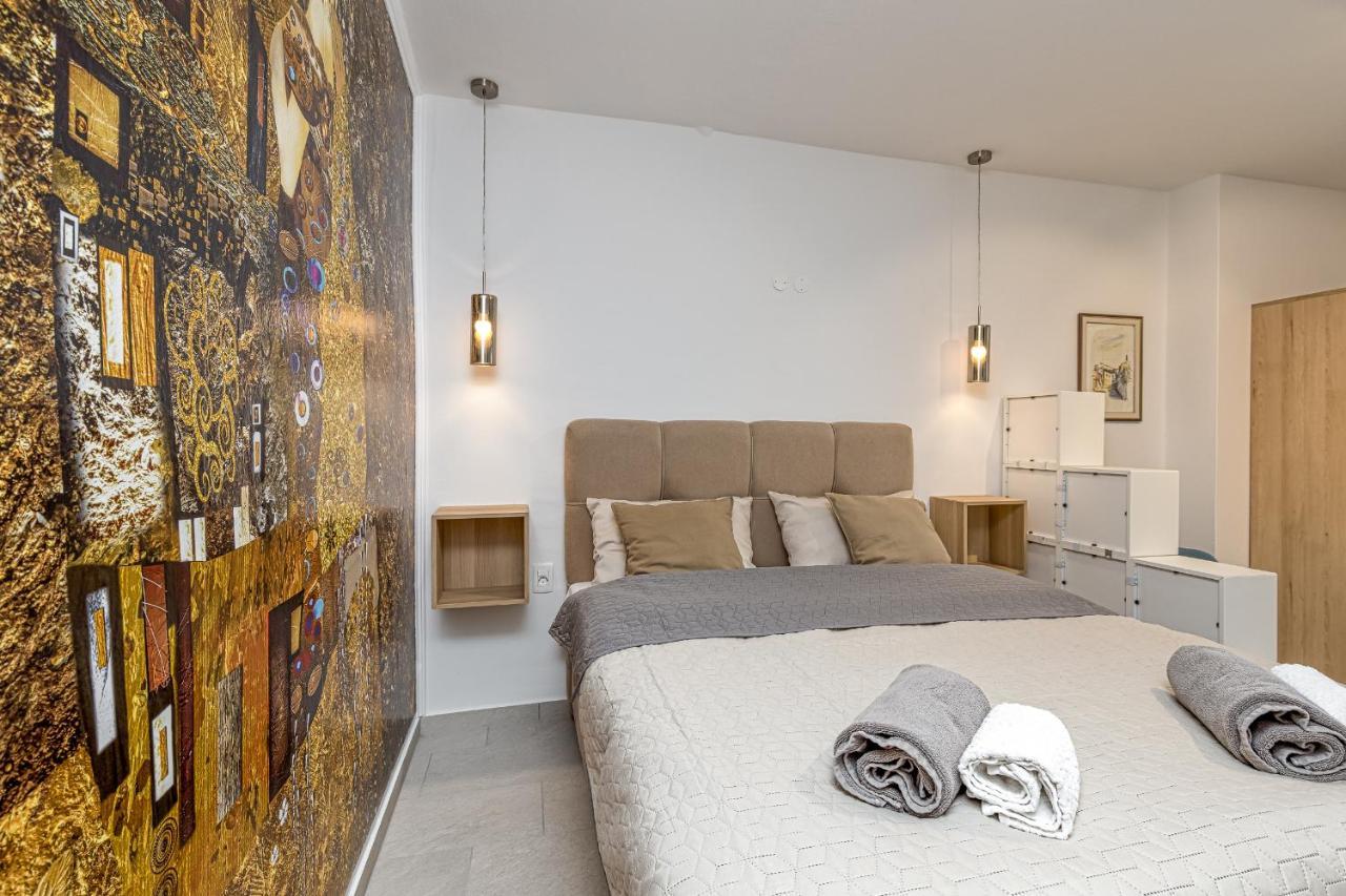 Apartments Hrestak Poreč Extérieur photo